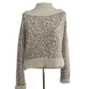 Moda Intl. Grey Leopard Animal Print Sweater Womens size M Wool Mohair Blend‎